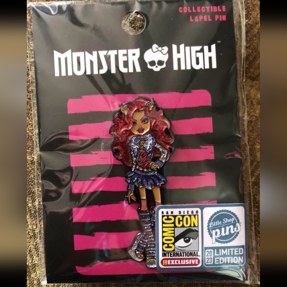Rare SD comic con Limited Edition Monster High pin